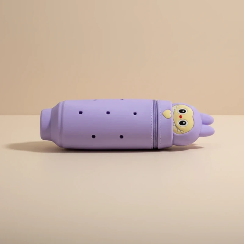 مقلمة مدرسية بتصميم لابوبو سيليكون